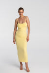 długa dopasowana sukienka maxi w kolorze żółtym do kostek na cienkich ramiączkach "Yellow"