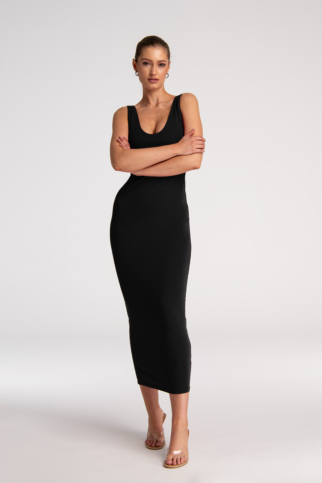 Party Wear Womens Long Black Dress Magy Fitted Maxi Dresses With Round Neckline And Straps NUDYESS Party Wear Womens Long Black Dress Magy Fitted Maxi Dresses With Round Neckline And Straps NUDYESS