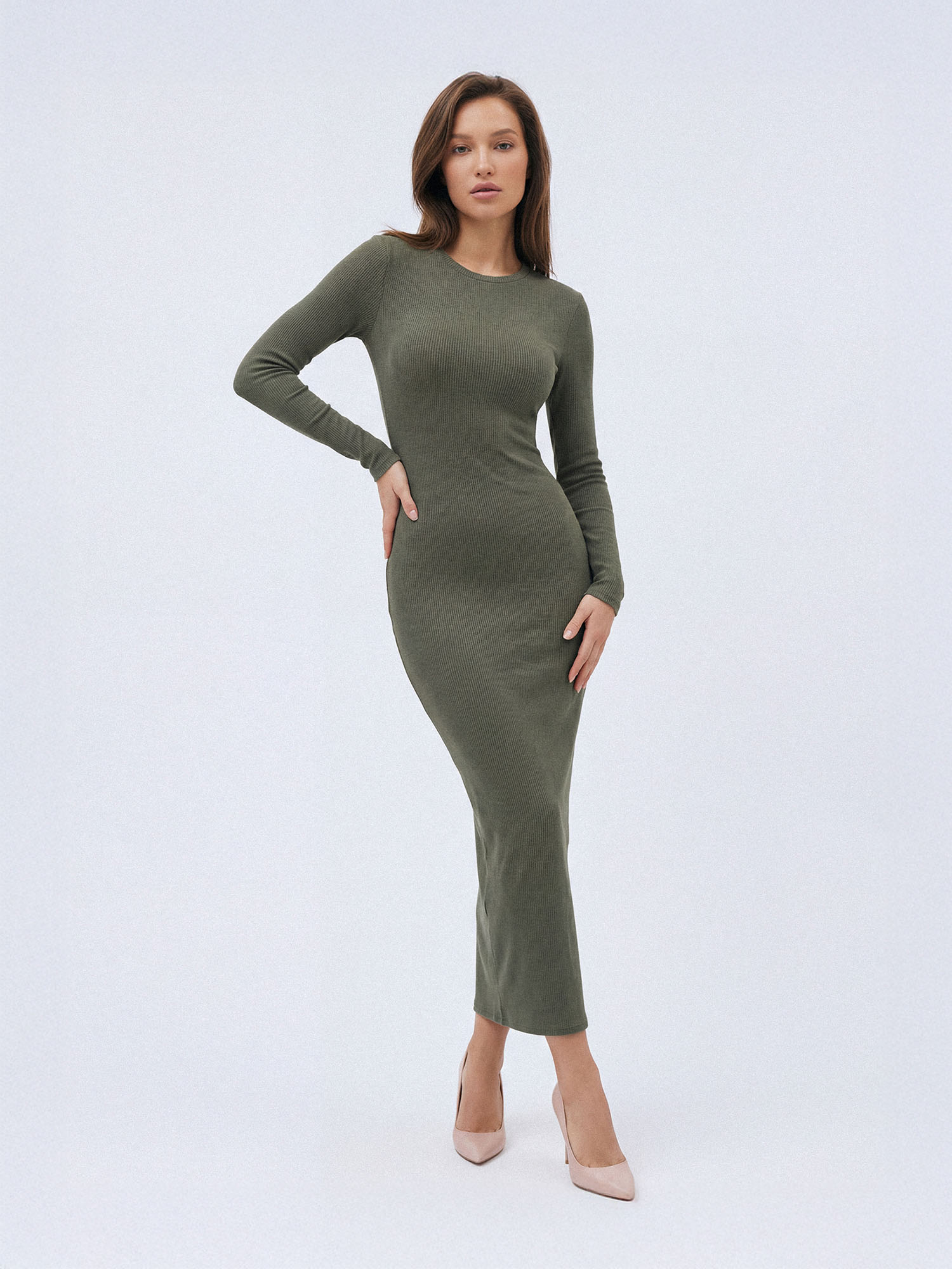 Eos - klasyczna prążkowana sukienka maxi