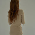 jasnobeżowa ściagaczowa sukienka za kolano basic "Light Beige"