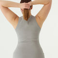 szara ściągaczowa sukienka midi na ramiączkach "Gray"