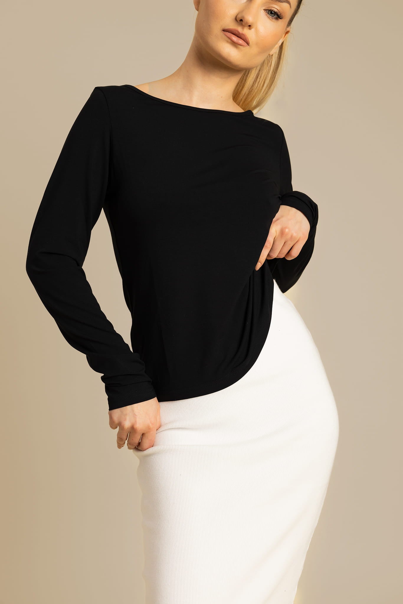 czarna koszulka damska basic "Black"